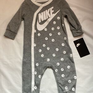 Nike Gray and White Kids Footie